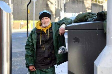 Homeless man who spoke out against Suella dies on doorstep of Burger King