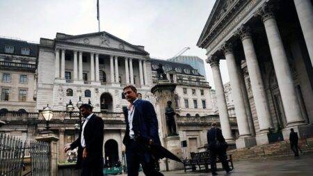 UK economic growth rebounds in November