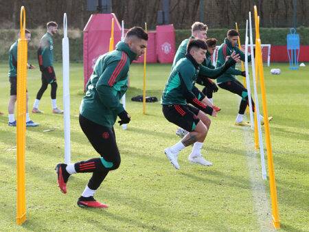 Erik ten Hag delighted to have Casemiro and Lisandro Martinez back for Spurs clash