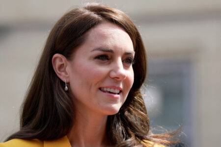 Kate medical records breach & royal conspiracy theories swirl - Paper Talk