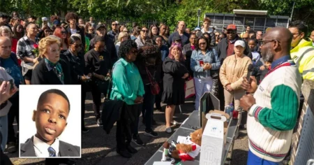 Mourners gather at Hainault vigil for stabbed schoolboy Daniel Anjorin