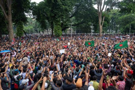 Bangladesh clashes: 90 killed in anti-government protests