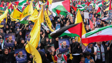 Hamas leader’s funeral draws crowds in Iran