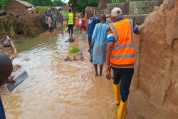 Children die in building collapse after Nigeria flooding