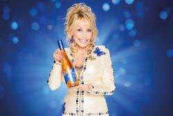 Dolly Parton launches prosecco and rosé range in UK